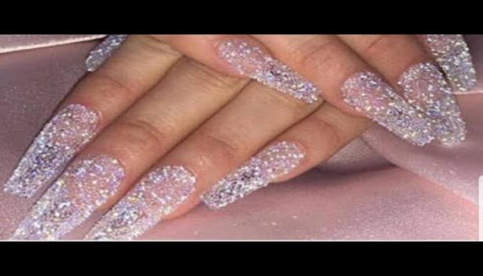 Uñas postizas